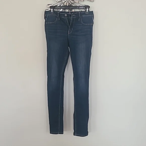 HOLLISTER JEAGGINGS - Picture 1 of 5